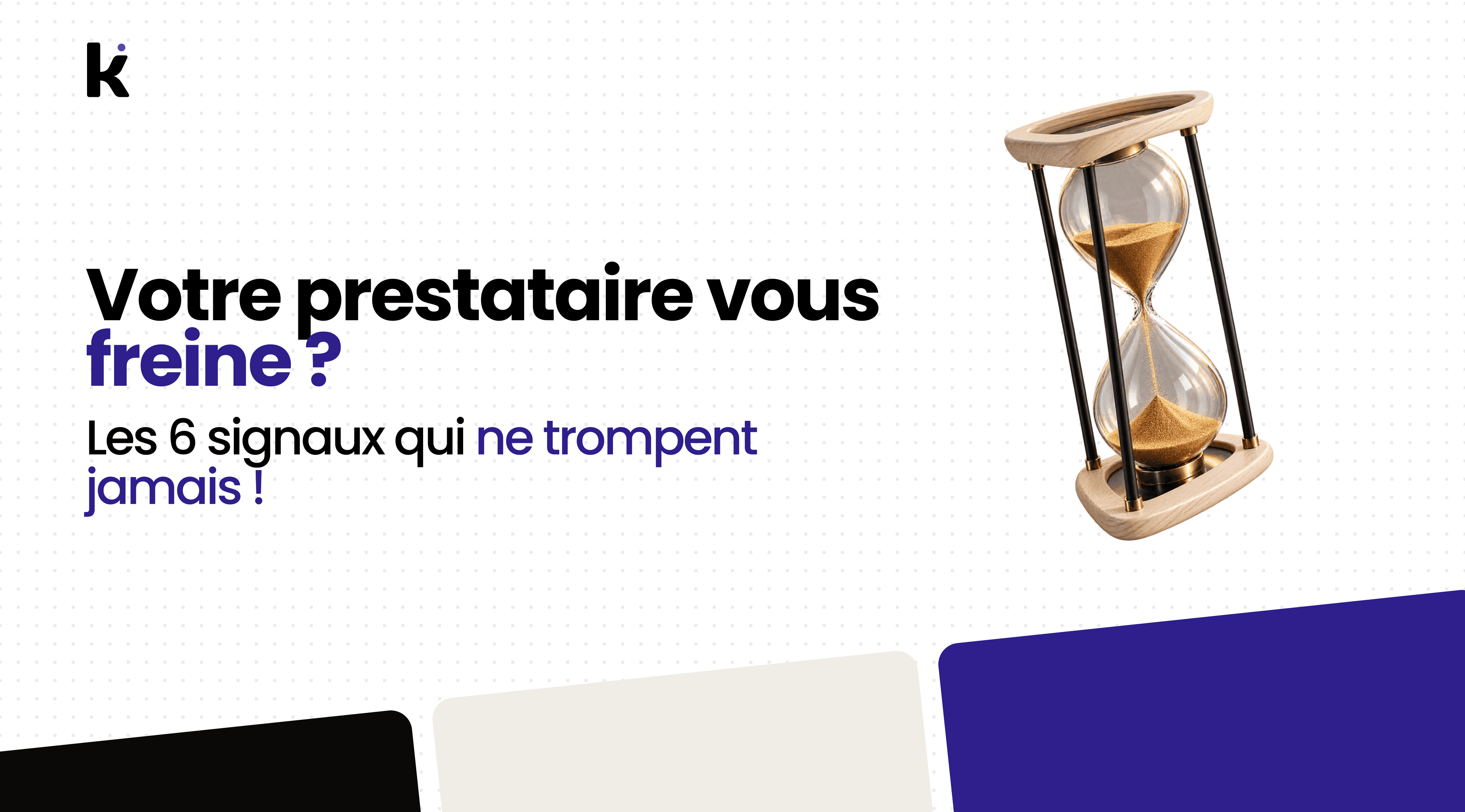 Dirigeant de PME consultant son site internet sur un ordinateur portable dans un bureau